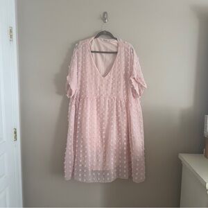 Women’s Plus Size Short Sleeve V Neck Flowy Mini Dress